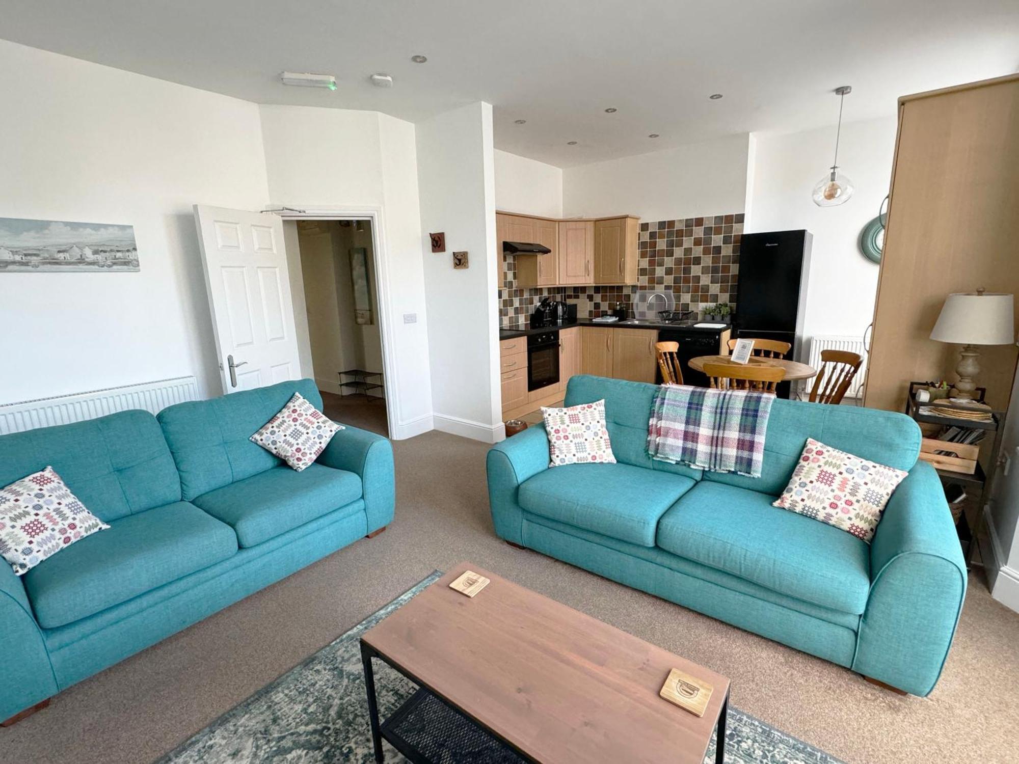 Private Parking, Central Llandudno, King Bed With Ensuite At Clement Lodge Exterior foto